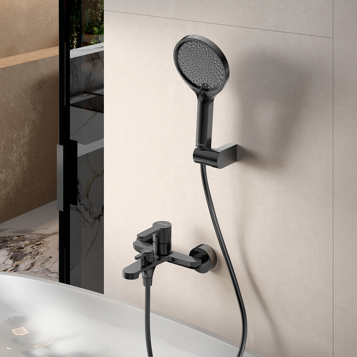 Смеситель Ladoga LMF-0722B-BL для ванны