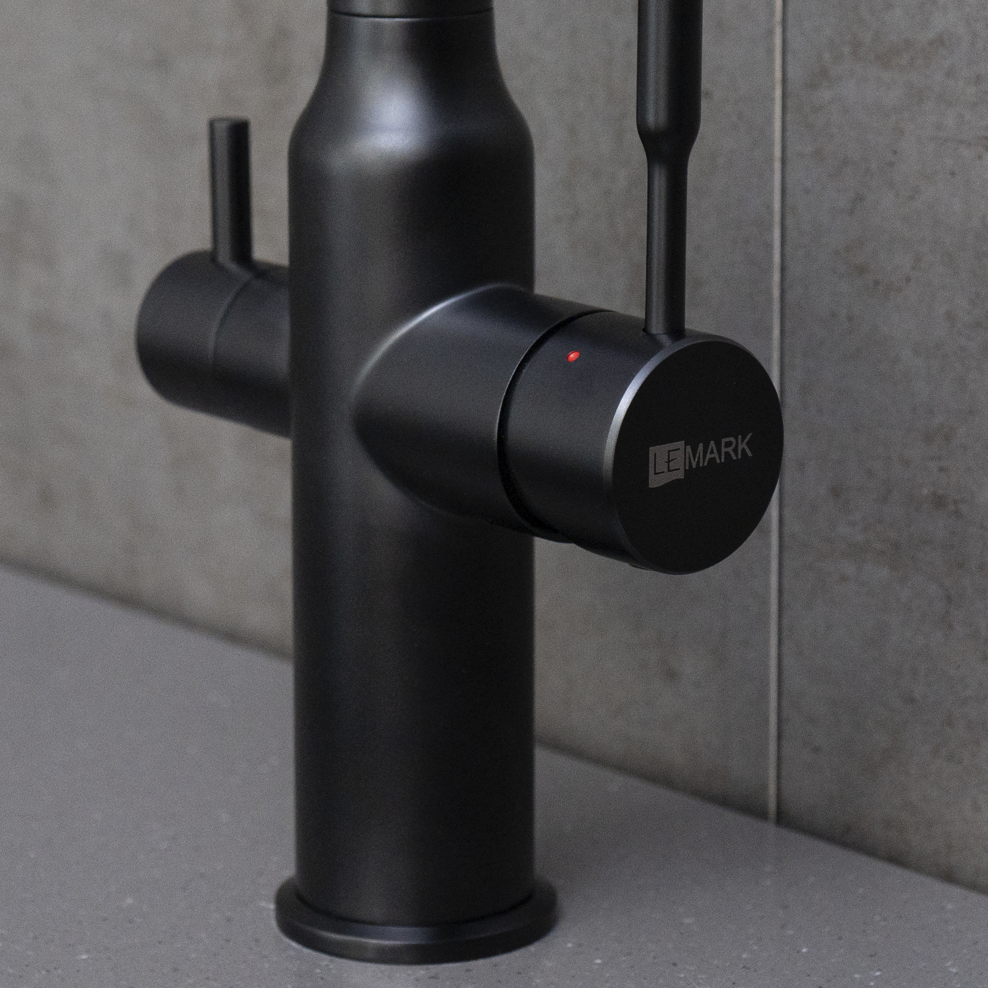 Expert Смеситель для кухни, с гибким изливом, с подключением к фильтру питьевой воды, черный